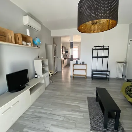 Casa Leo Apartment